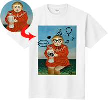 美術館絵画アンリ・ルソーの「人形を抱く子ども」Tシャツ